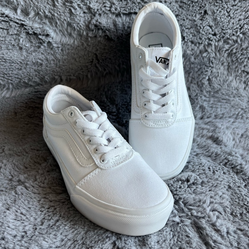 NEW Vans All-White Canvas Lace-Up Sneakers 3